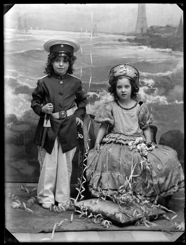 Retrato de las hijas de José La Via