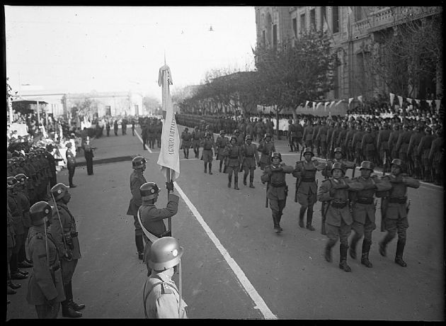 Desfile  Cívico-Militar