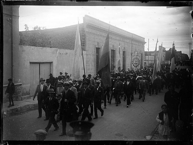 Marcha solemne por las calles de San Luis 3