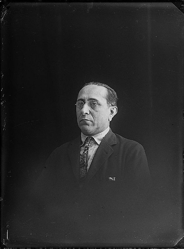 Foto Retrato de un Caballero