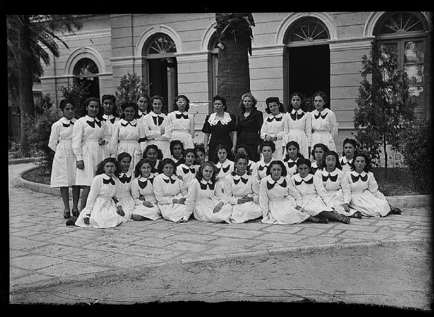 ALUMNAS