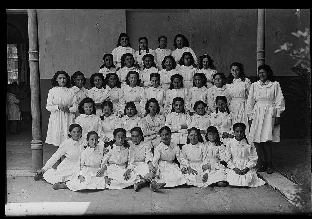 ALUMNAS