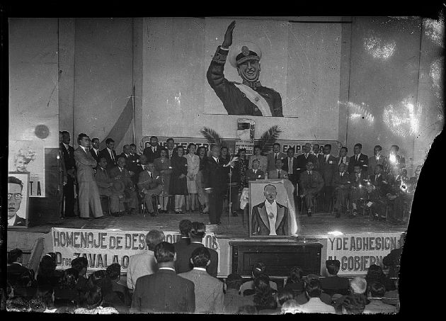 ACTO EN EL CLUB SOCIAL