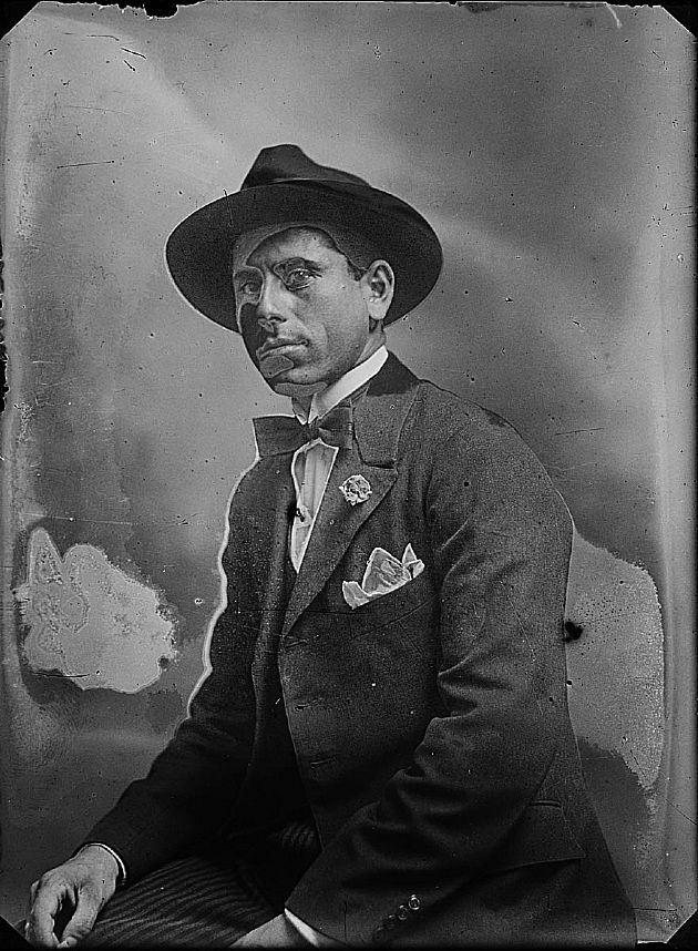 Foto Retrato de un Caballero
