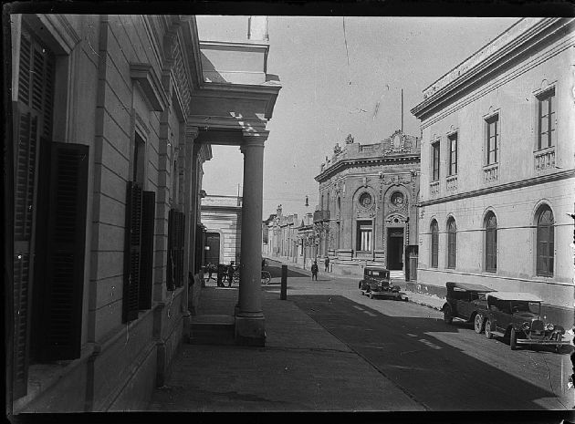 EDIFICIOS DE LA ÉPOCA