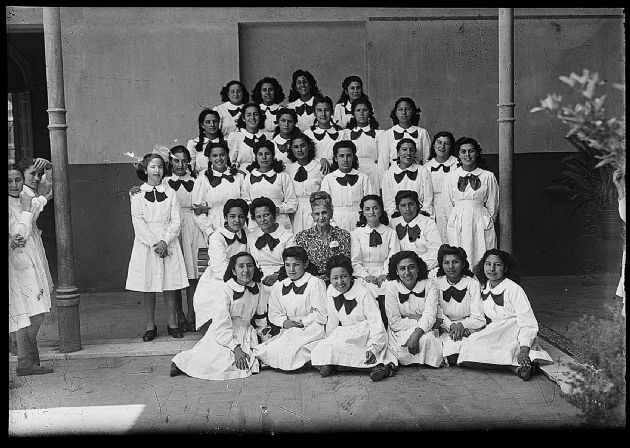 ALUMNAS