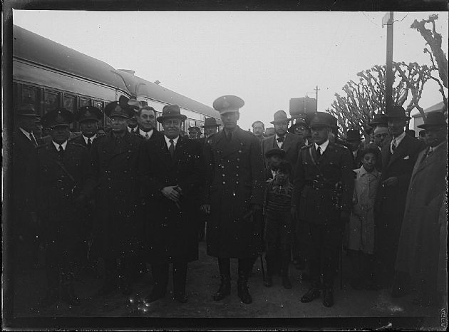 Toribio Mendoza y Militares