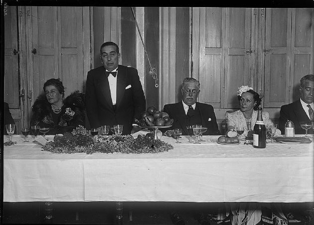 Toribio Mendoza y esposa 4