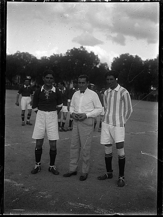 El Árbitro y los Capitanes