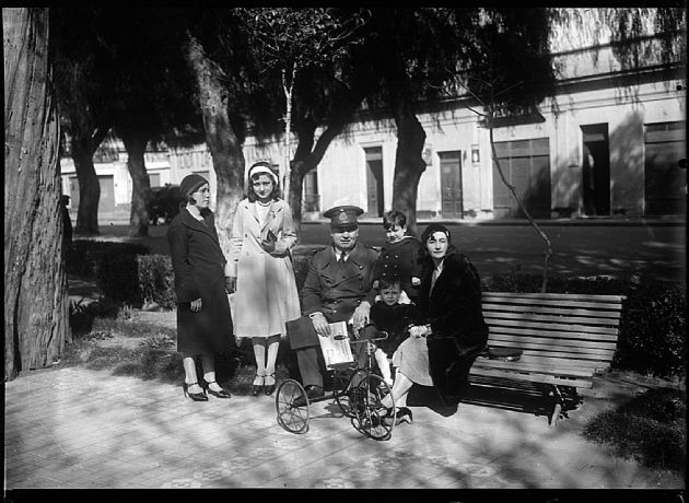 Familia en la Plaza