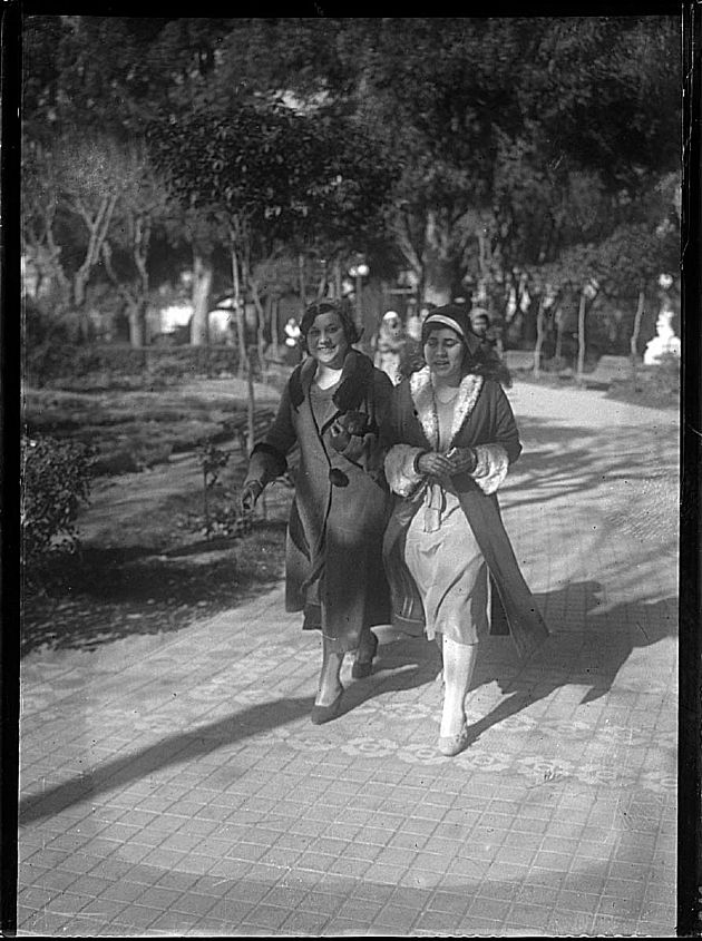 Paseo por la Plaza 9