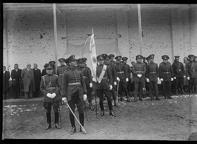 Acto militar 3
