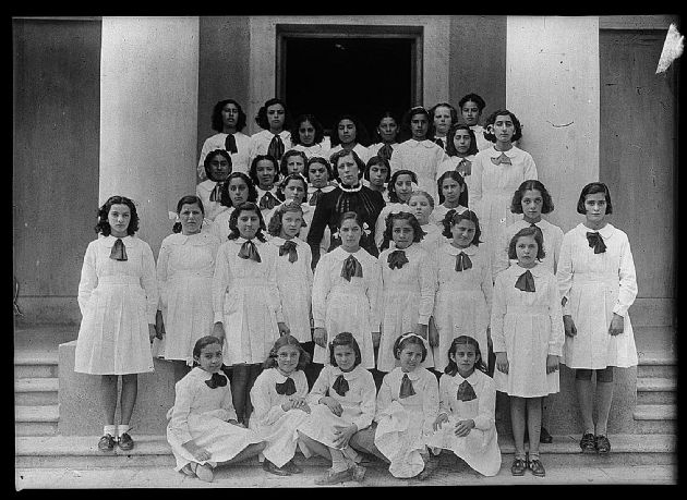 ALUMNAS