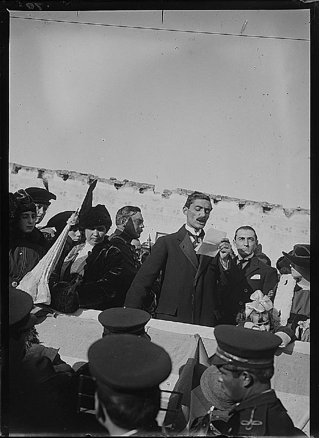 Monumento a Manuel Félix Origone V