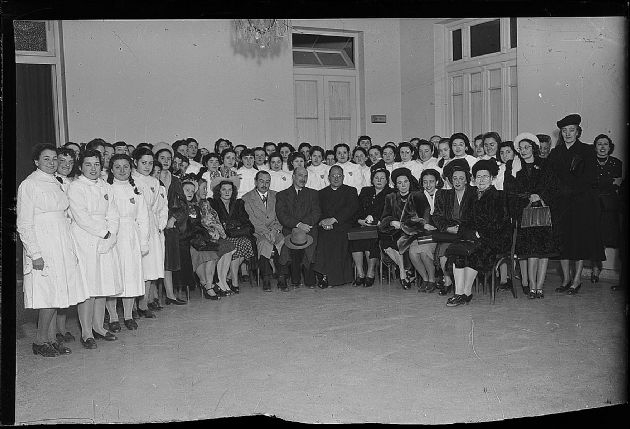 ALUMNAS III