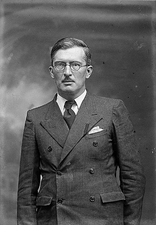 FOTO RETRATO DE UN CABALLERO