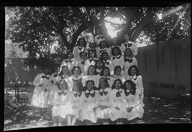 ALUMNAS