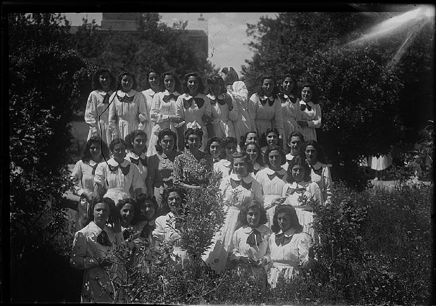 Alumnas de Paula Domínguez de Bazán