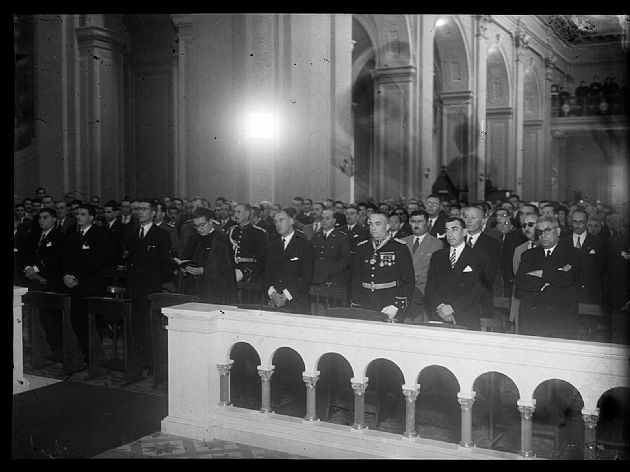 Autoridades en Iglesia Catedral 3