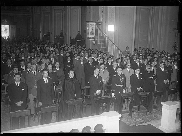 Autoridades en Iglesia Catedral 4