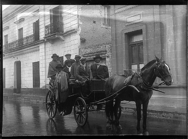 Hombres en mateo