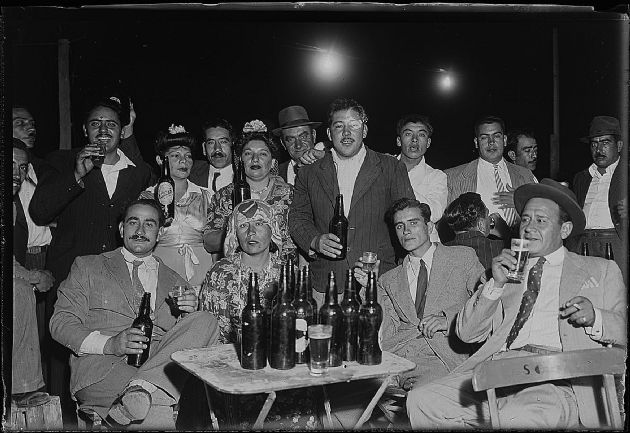 Jóvenes de Fiesta