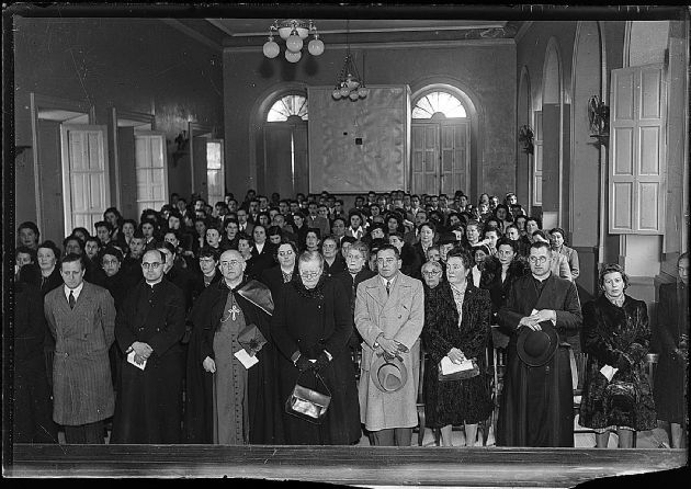 Monseñor Tibiletti en acto educativo