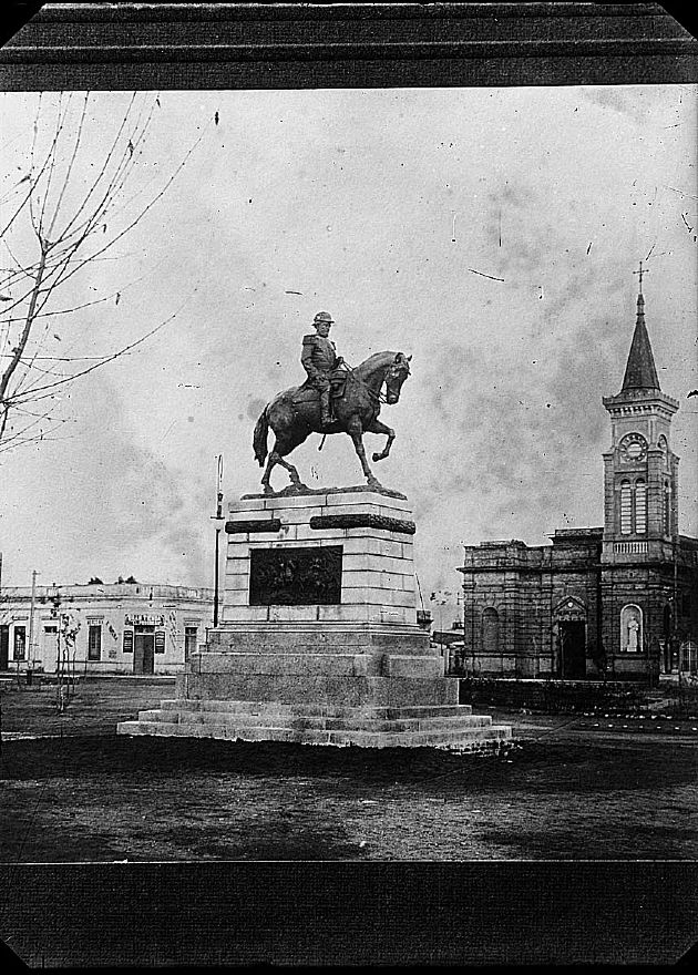 Estatua del General Pedernera