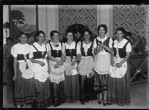 Señoritas V