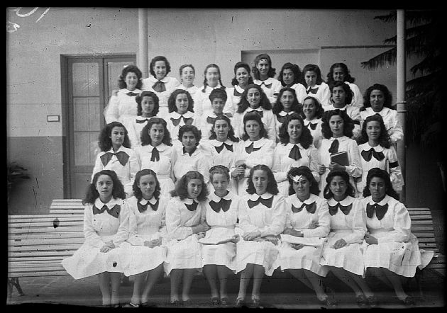 Alumnas de la Escuela Paula Domínguez de Bazán 3
