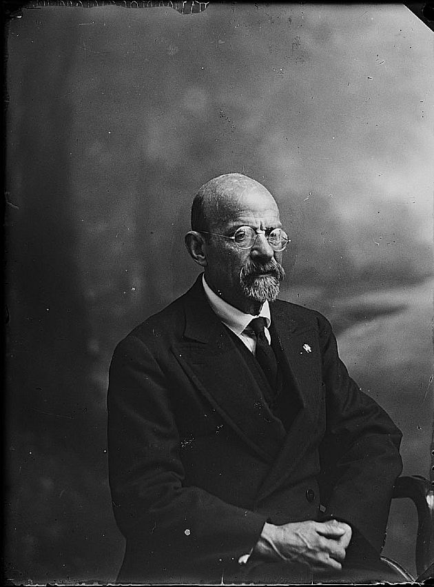 Foto Retrato de un Caballero