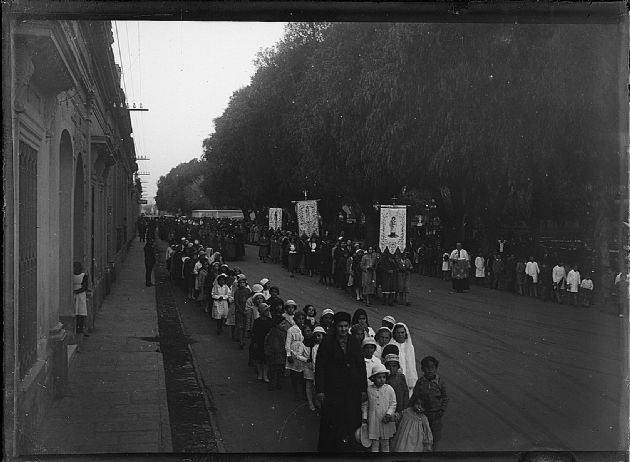 Procesión 1