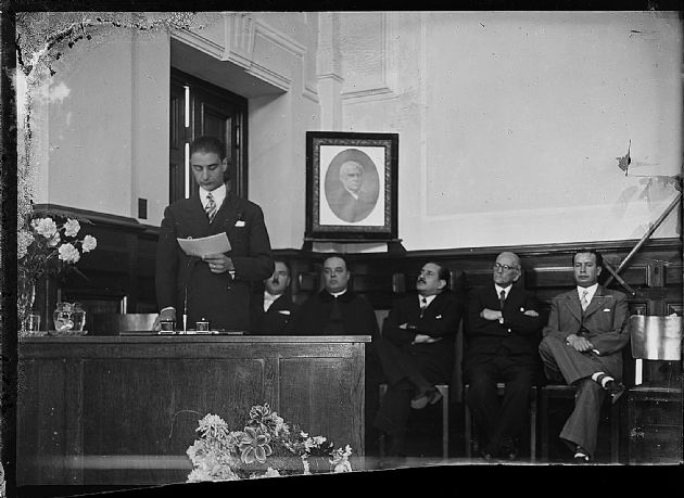 Acto en el Colegio Nacional 9
