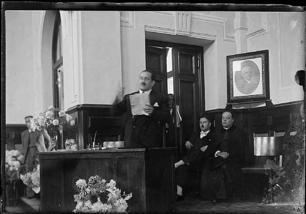 Acto en el Colegio Nacional 9