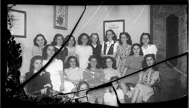 Niñas y Señoritas