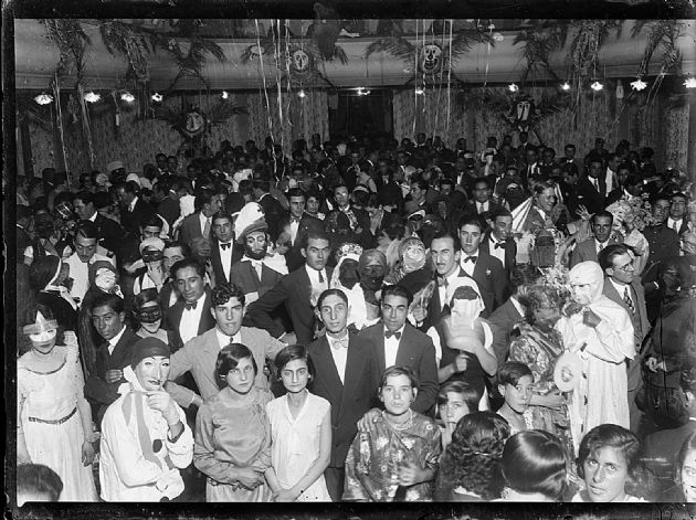 Baile de Carnaval en Club Social 3