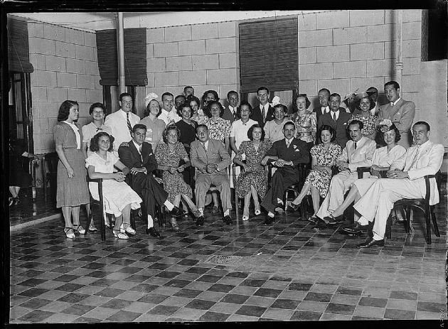 Familiares y Amigos I