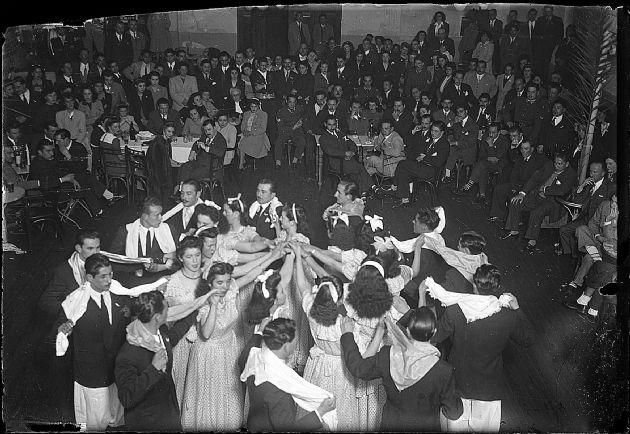 Baile del Pericón Nacional.