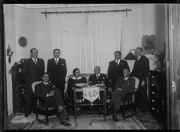 Familiares y Amigos