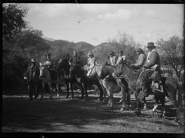 Gente de a Caballo.