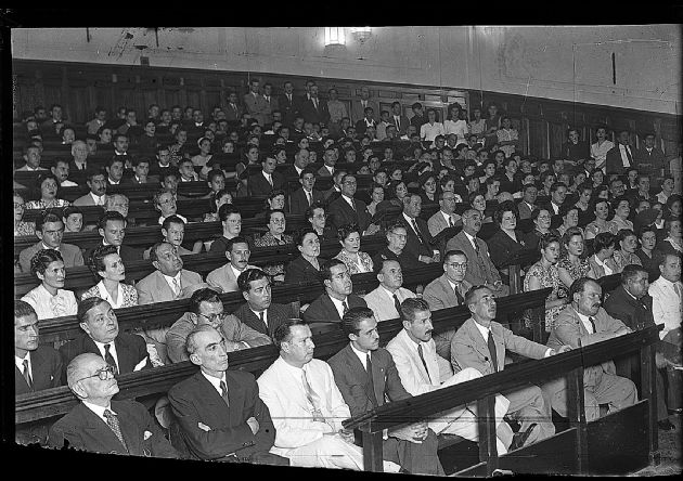 Conferencia en Aula Magna