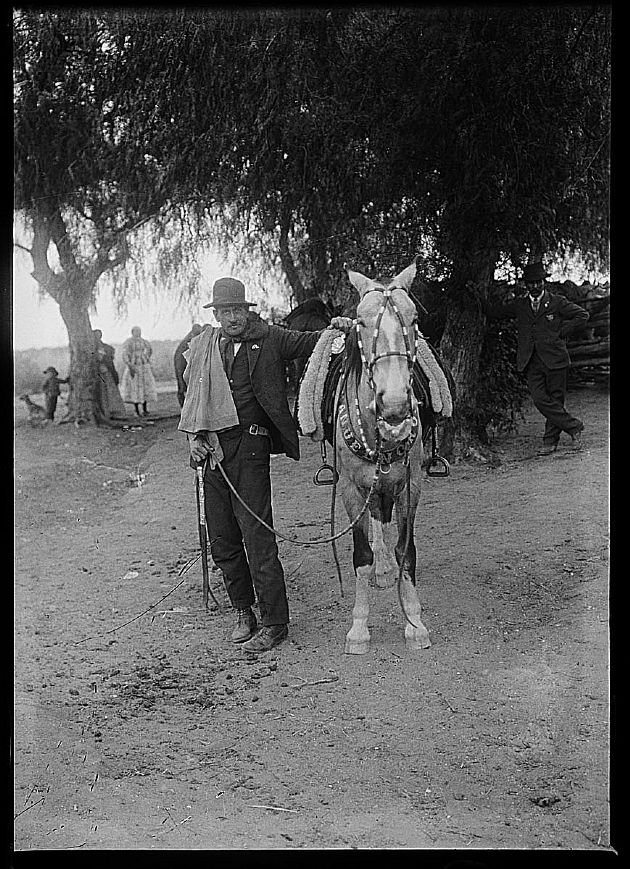 TRABAJADOR RURAL