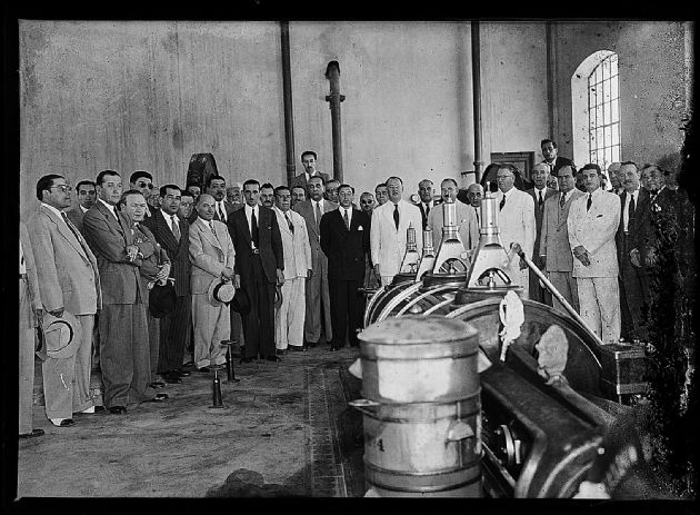 Autoridades visitan la Antigua Usina 2
