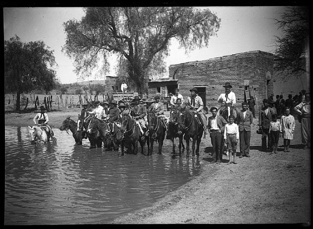 A Caballo en el Campo