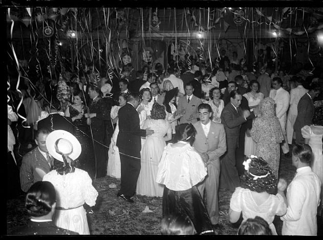 Baile de Carnaval en Club Social 5