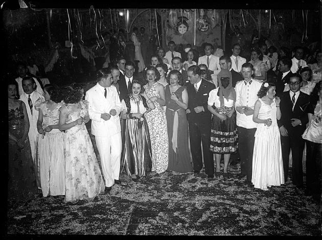 Baile de Carnaval en Club Social 8