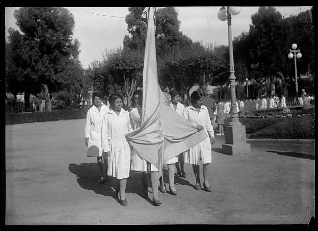 Acto en Plaza Pringles 2