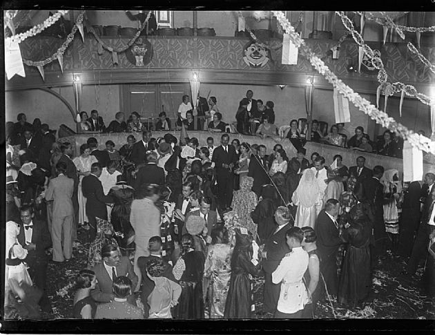 Baile de Carnaval en Club Social 10