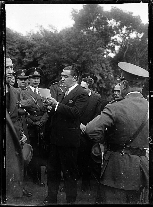 Acto en Plaza Pringles 5