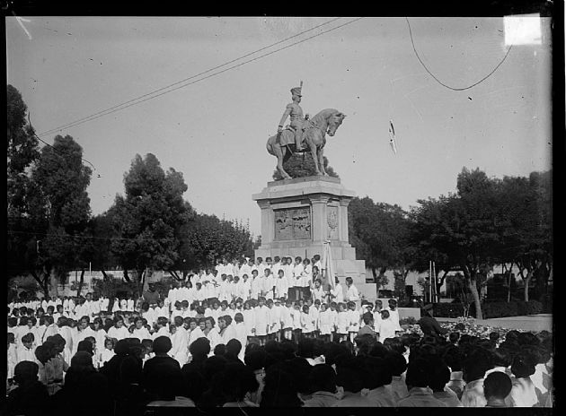 Acto en Monumento a Pringles